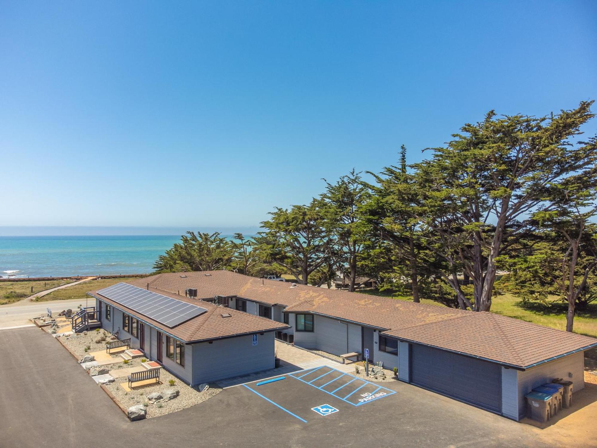 Windrush Inn - Cambria Bagian luar foto