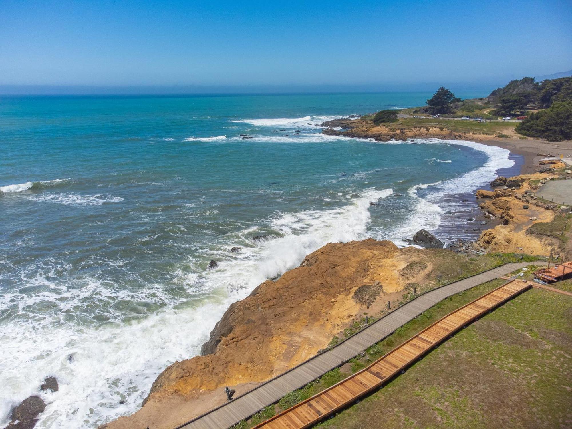 Windrush Inn - Cambria Bagian luar foto