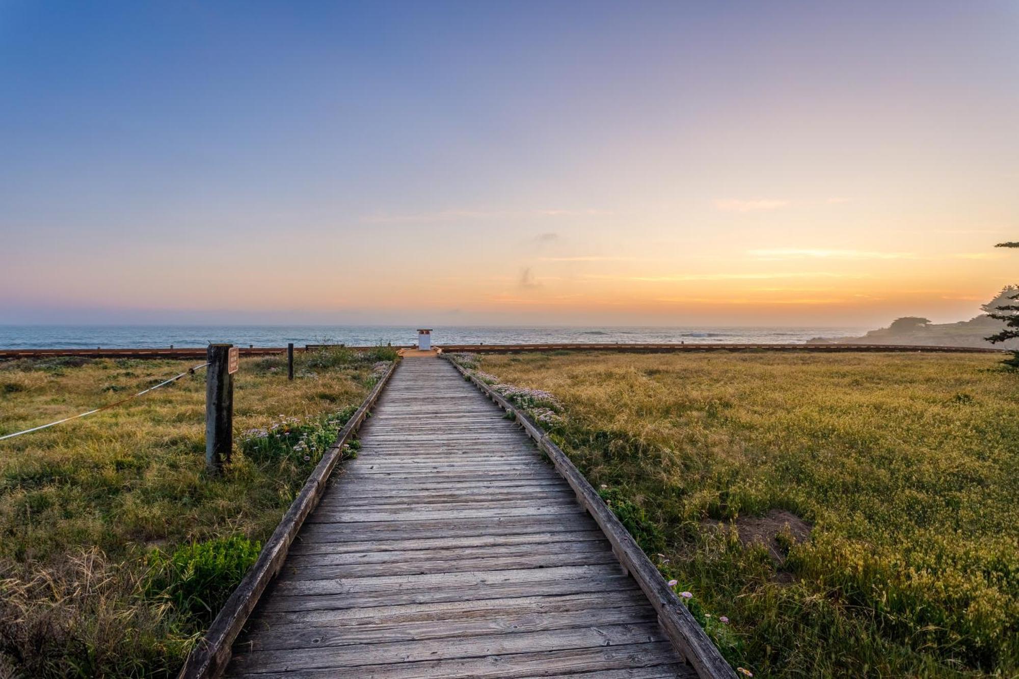 Windrush Inn - Cambria Bagian luar foto
